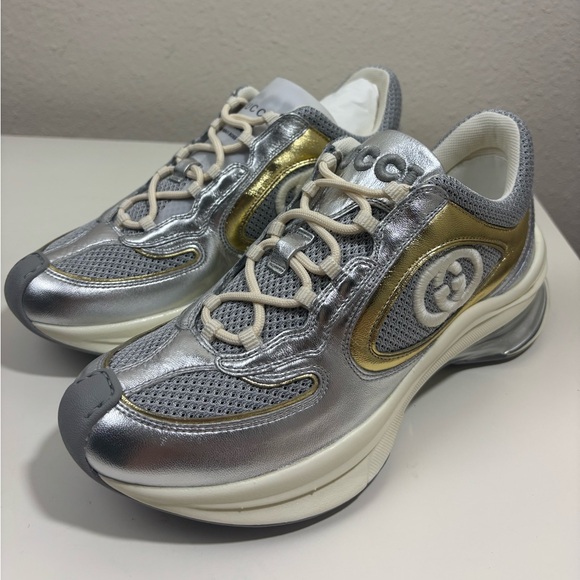 Gucci Run Low Top Sneakers - Picture 1 of 8